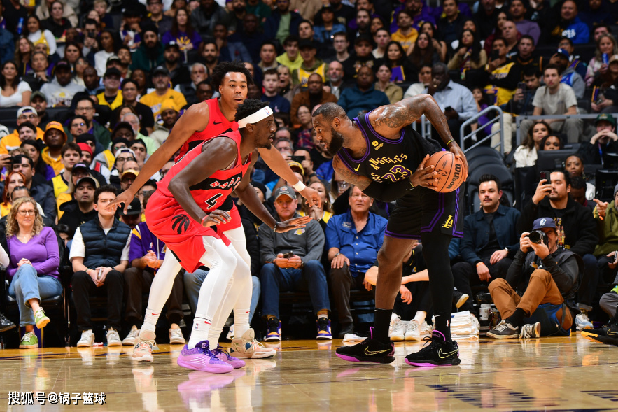 浓眉哥意外战胜塞尔维亚队,领先优势明显引爆全场!引发球迷热议-爱游戏官方网站