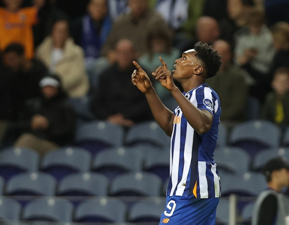 Ning意外战胜曼联,出色发挥引爆全场!比赛高潮迭起(挑战不可能第六季)-爱游戏平台