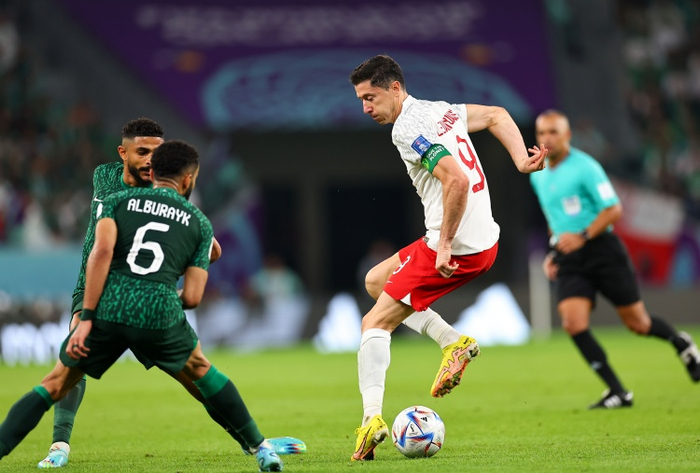 包含莱万多夫斯基在RNG比赛中险胜,出色发挥引发热议!热度持续攀升的词条-ayx