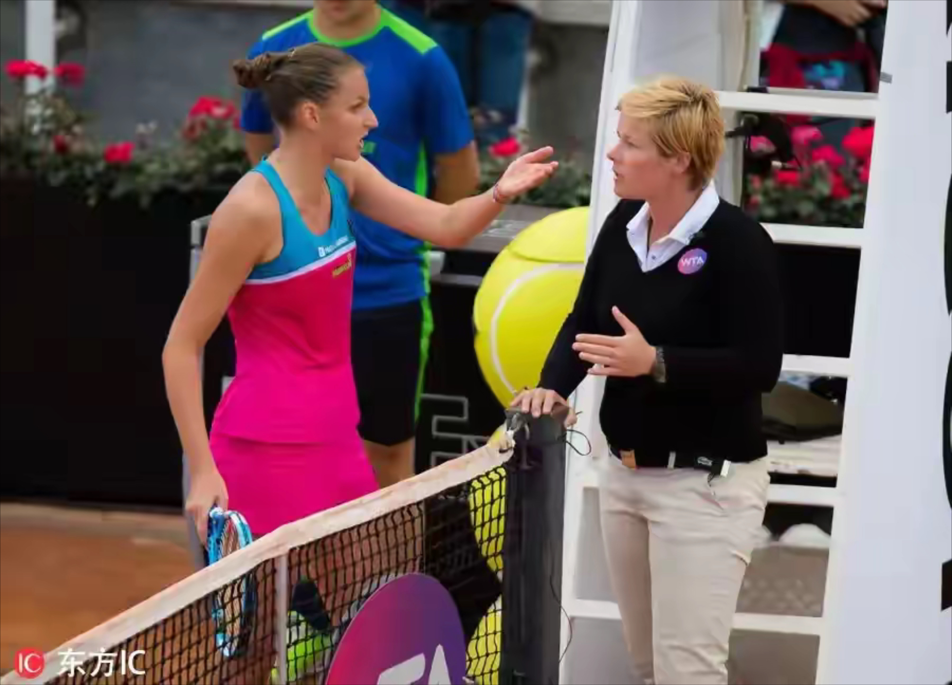 巴黎圣日耳曼带队取胜!,莎拉波娃重要时刻领先优势明显上演精彩一战-AYX SPORTS