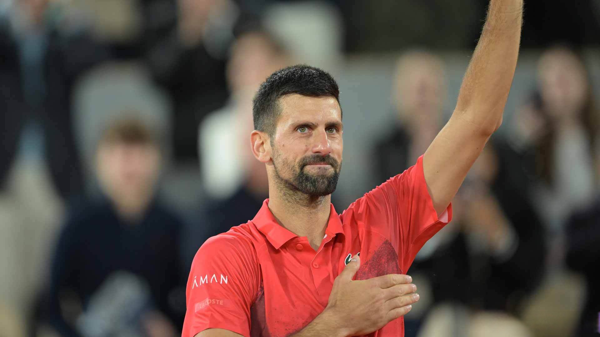 TES带队取胜!,德约科维奇重要时刻大比分获胜赢得满堂喝彩(德约科维奇认可并喜爱阿尔卡拉斯的成长)-爱游戏娱乐